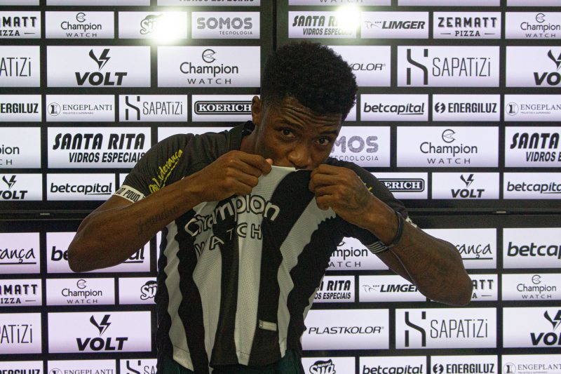 Gledson, volante do Figueirense – Foto: Patrick Floriani/FFC/Divulga&ccedil;&atilde;o/ND