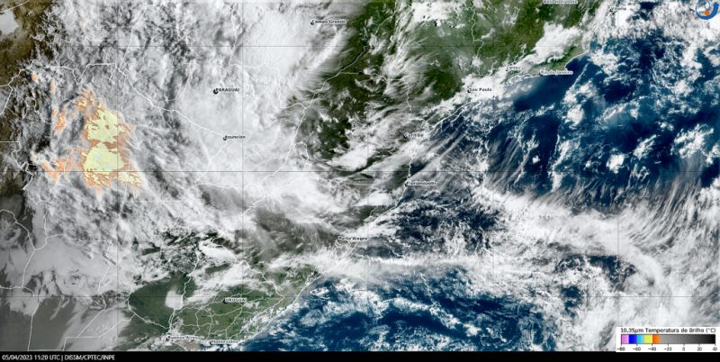 Tempo deve ficar inst&aacute;vel durante o feriado de P&aacute;scoa no Litoral Norte de SC – Foto: Instituto Nacional de Pesquisas Espaciais (INPE)/LabClima/UNIVALI/Reprodu&ccedil;&atilde;o/ND