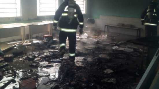 Incêndio em abrigo para crianças e adolescentes deixa 4 mortos e 15 feridos  em Recife