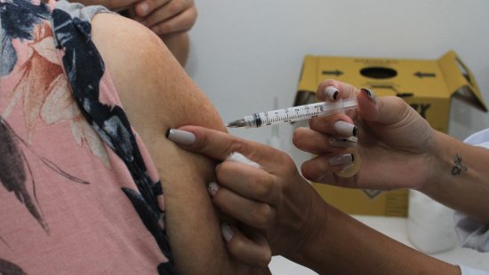 Após chuvas fortes, entidades médicas recomendam que vítimas sejam vacinadas no RS