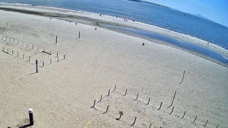 ‘Lagoa gigante’ volta a aparecer na Praia Central de Balne&aacute;rio Cambori&uacute; – Foto: novapraiacentral/Reprodu&ccedil;&atilde;o/ND