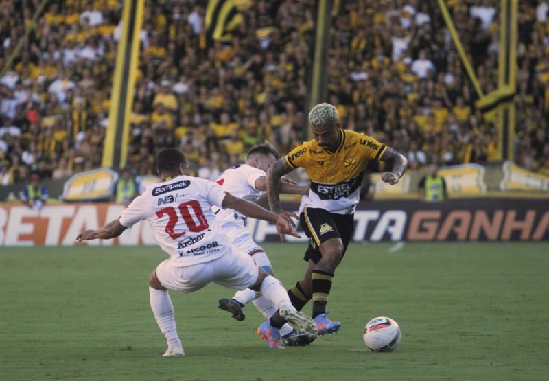 Criciúma x Brusque pela final do Campeonato Catarinense