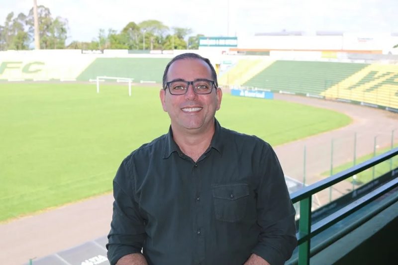 Renan Mobarack é o novo executivo de futebol do Figueirense