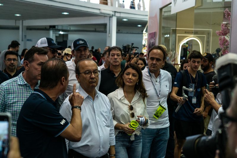 Jorginho estava acompanhado de outras autoridades – Foto: Bruno Golembiewski/Reprodu&ccedil;&atilde;o/ND