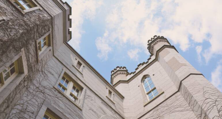 Larvas denunciam corpo de mulher em pr&eacute;dio de Londres – Foto: Pixabay/Reprodu&ccedil;&atilde;o/ND