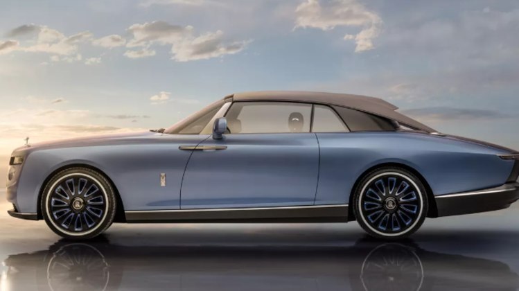 Segundo a locadora de carros britânica HeyCar, o preço do automóvel é de mais de R$ 157 milhões. Para se ter uma ideia, o segundo na lista custa 'apenas' R$ 8 milhões, aproximadamente. É o carro mais caro do mundo - Divulgação/Rolls-Royce