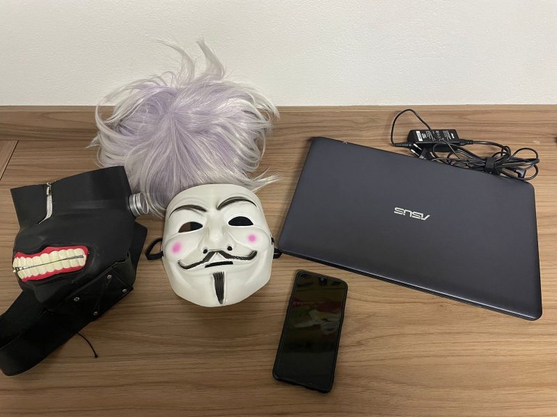 A resident of Alto Vale do Itajaí had his mobile phone and laptop seized after he posted threats to attack his school on social media - Photo: Civil Police/Disclosure/Reproduction/ND