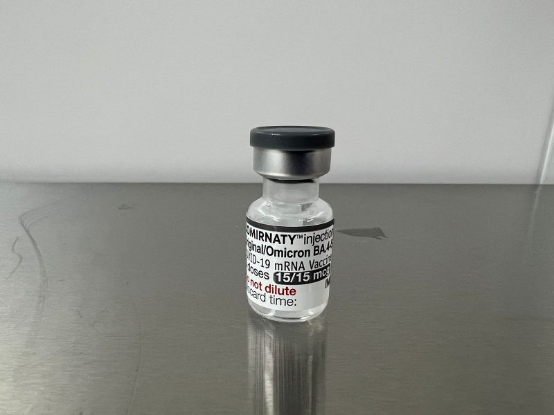 Doses da vacina bivalente ser&aacute; aplicada em pessoas com comorbidades em Chapec&oacute; Foto: Prefeitura de Chapec&oacute;/Divulga&ccedil;&atilde;o/ND