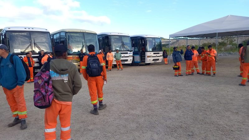 Trabalhadores do contorno viário da Grande Florianópolis entram em greve na manhã desta sexta-feira