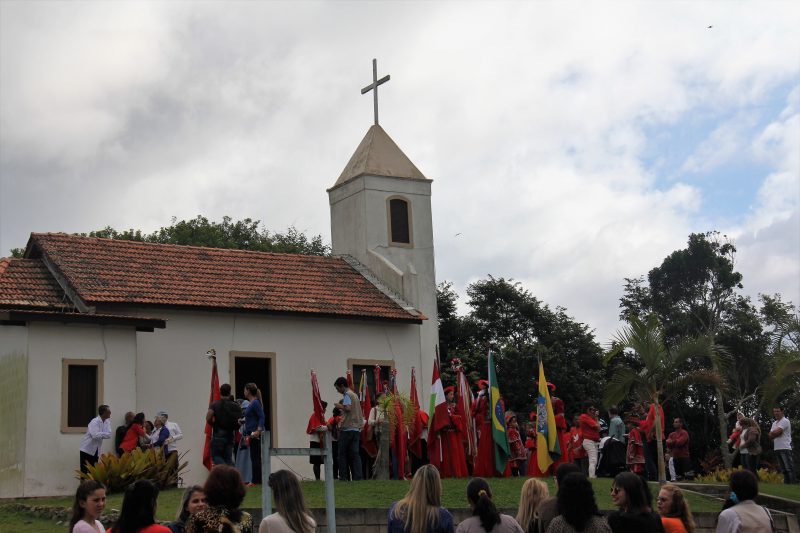 Festa do divino acontece em Bombinhas