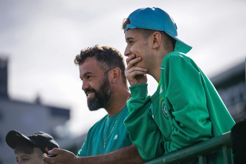 Chapecoense tenta recuperar apoio
