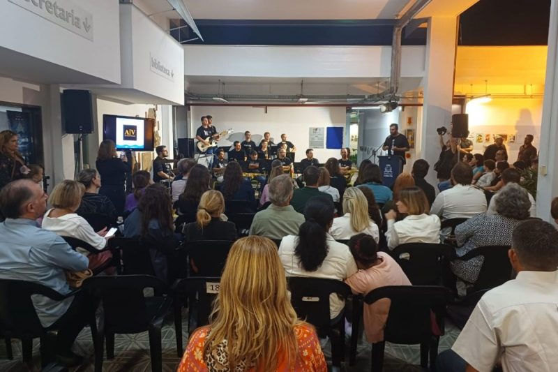 Cerim&ocirc;nia de entrega das obras ocorreu na noite desta ter&ccedil;a-feira – Foto: Darlene Martins/ND