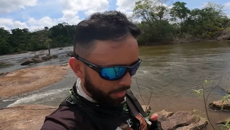 Sucuri estava perto do pescador, que só percebeu com muito custo