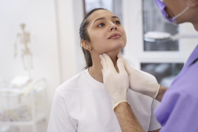 Câncer de tireoide afeta mais mulheres que homens