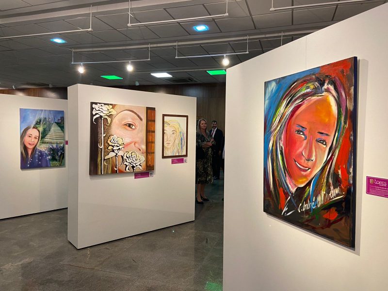 exposição retrata vítimas de feminicídio consumado e tentado