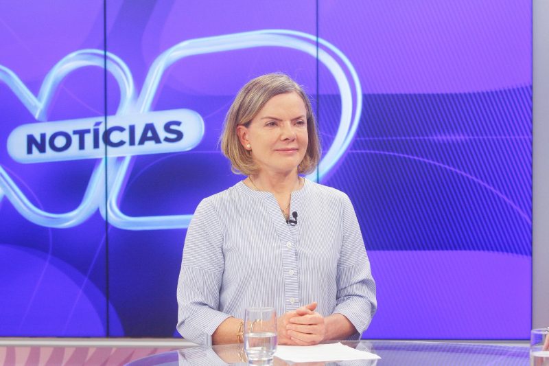 Gleisi Hoffmann cumpre agenda em Santa Catarina