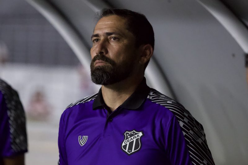 Gustavo Morínigo é o novo técnico do Avaí 