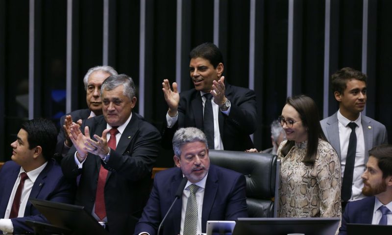 Aprovação do arcabouço fiscal, novas regras fiscais no Senado 