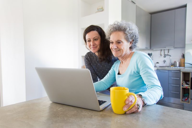 Com a agitação do dia-a-dia, os consumidores estão buscando facilidades para fazerem suas compras do Dia das Mães, e o setor de comércio online está em alta