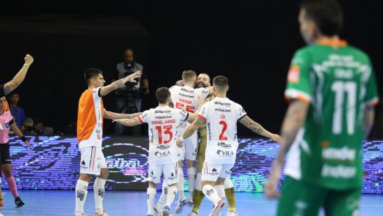 AO VIVO: Invicto, JEC Futsal enfrenta Panta Walon, do Peru, nas quartas de  final da Libertadores - NSC Total