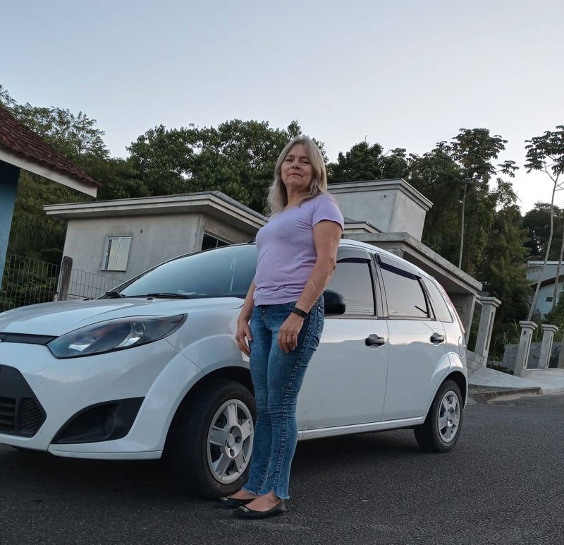 Mulher de 58 anos n&atilde;o resistiu aos ferimentos ap&oacute;s colis&atilde;o entre dois carros na noite desta quarta-feira (21) – Foto: Redes Sociais/Divulga&ccedil;&atilde;o/ND