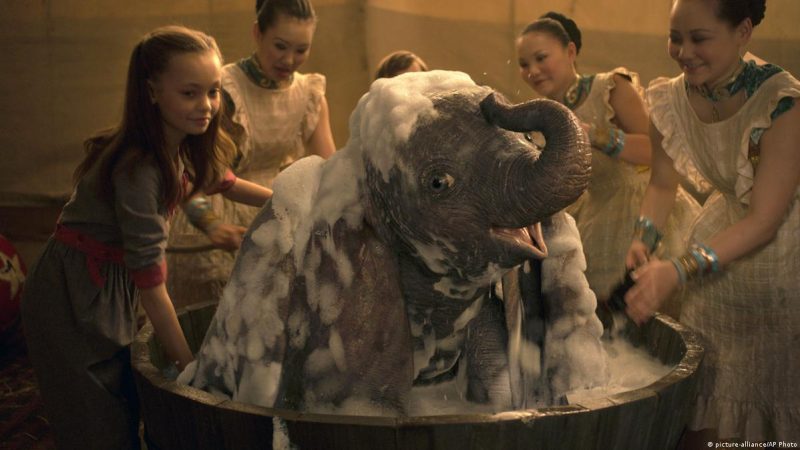 O live-action de Dumbo se aprofunda ainda mais na história do pequeno elefante que conquistou o público