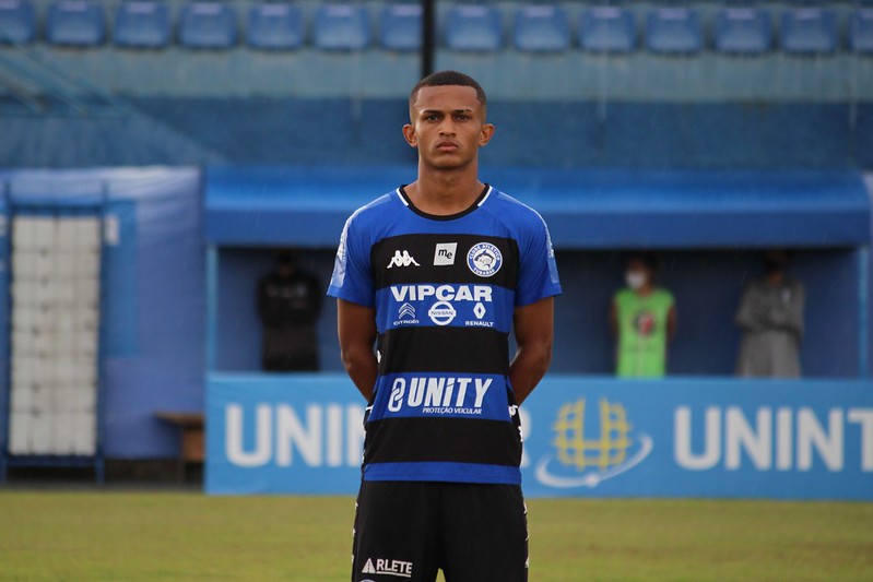 Wesley França: Joia do Flamengo pode estrear no profissional hoje