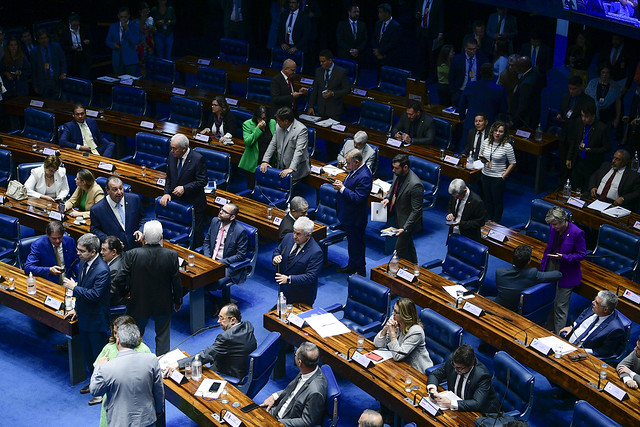 Senadores aprovaram a reforma 