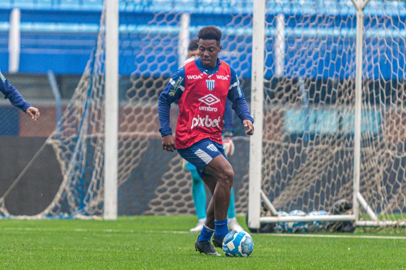 Wellington durante os treinos do Ava&iacute; – Foto: Leandro Boeira/Ava&iacute;/Reprodu&ccedil;&atilde;o/ND