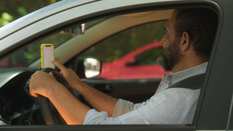 Novidade permite que passageiros e motoristas combinem os valores das viagens – Foto: 99/Divulga&ccedil;&atilde;o/ND