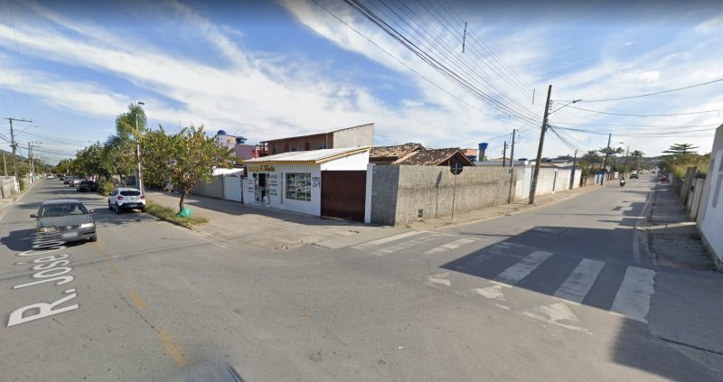 Roda traseira do ve&iacute;culo passou por cima do p&eacute; da idosa, que teve paradas card&iacute;acas e n&atilde;o resistiu – Foto: Google Maps/Reprodu&ccedil;&atilde;o/ND