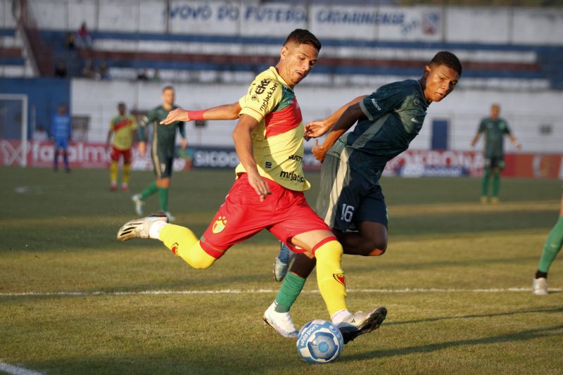 Brusque vence o Floresta pela Série C 