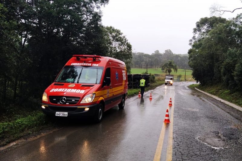 Acidente ocorreu na rodovia SCT-477, em Papanduva – Foto: Corpo de Bombeiros/Reprodu&ccedil;&atilde;o/ND