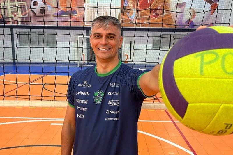 Evandro se despede das quadras após o título da Superliga B com o Joinville Vôlei