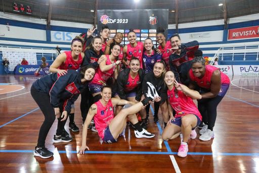 Basquete feminino blumenauense enfrentou o Ituano em São Paulo