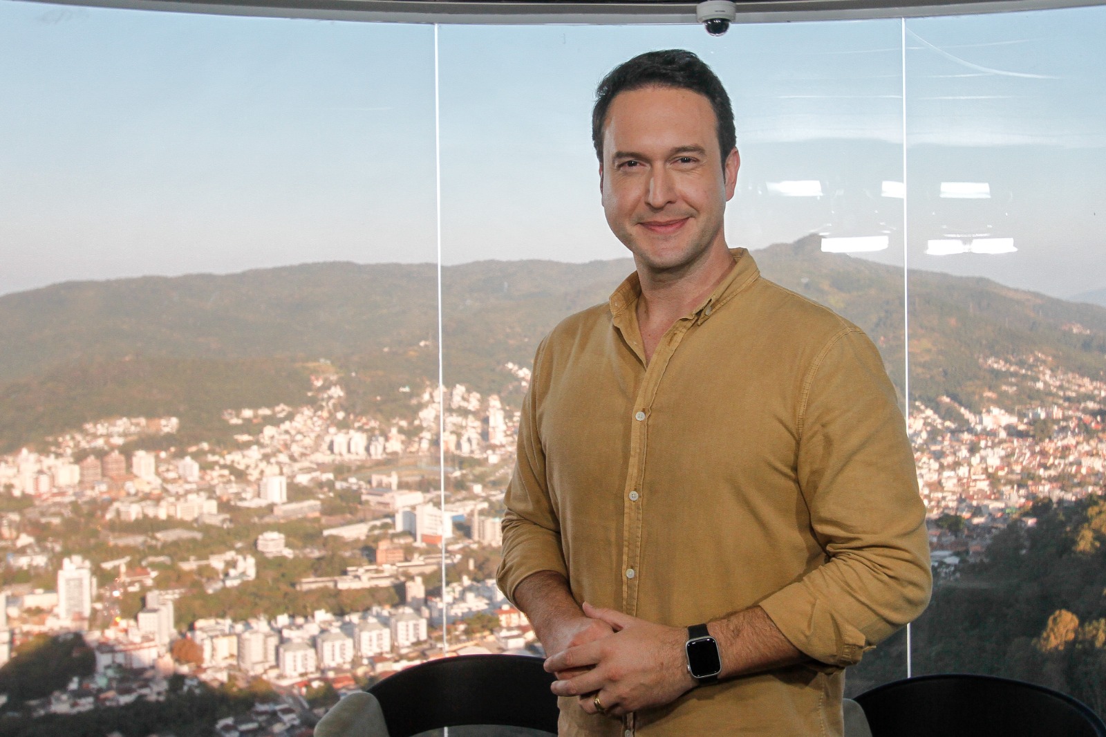 'Escolhi o jornalismo por causa da indignação', diz Eduardo Ribeiro ...