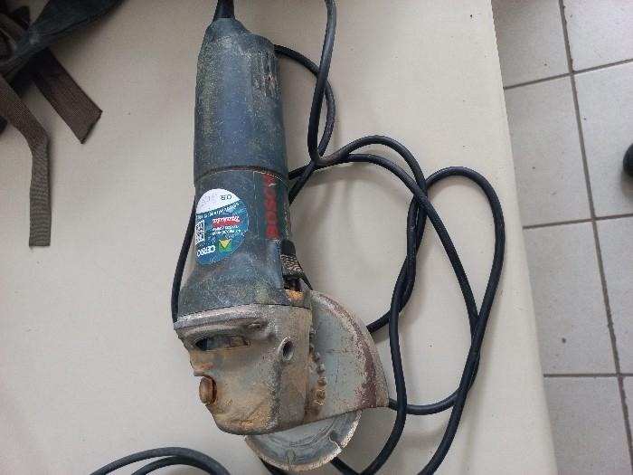 Material foi encontrado na casa do suspeito de furtar escola