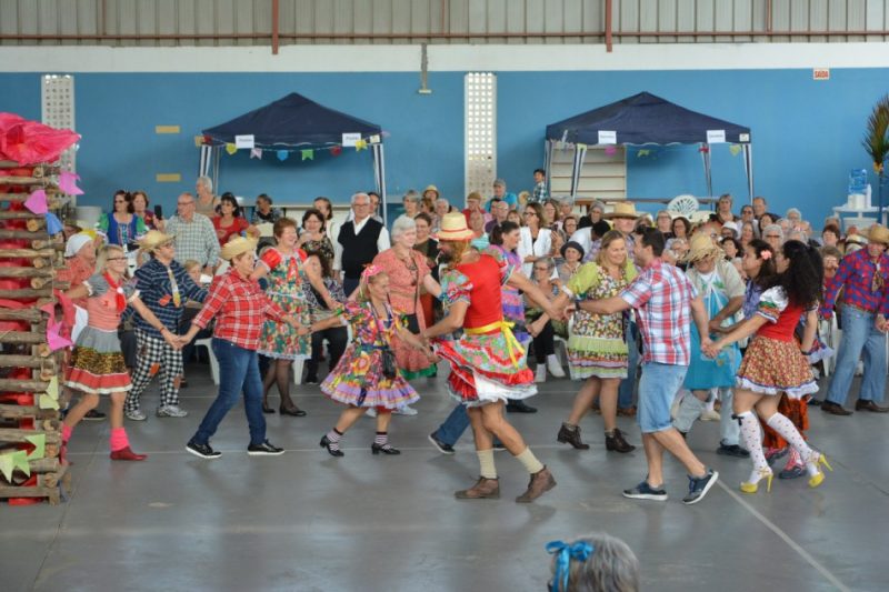 Tradicional Festa Junina acontece no ginásio da Secretaria da Família 