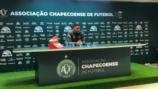 Bahia encaminha contratação de atacante da Chapecoense - BAHIA NO AR