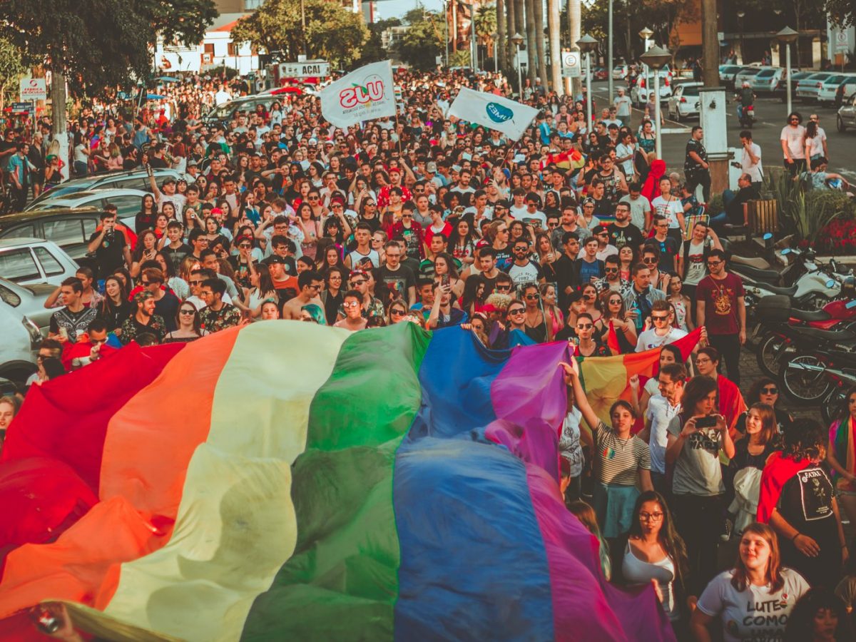 Violência contra travestis cresce mais 2.300% em uma década no Brasil, aponta pesquisa