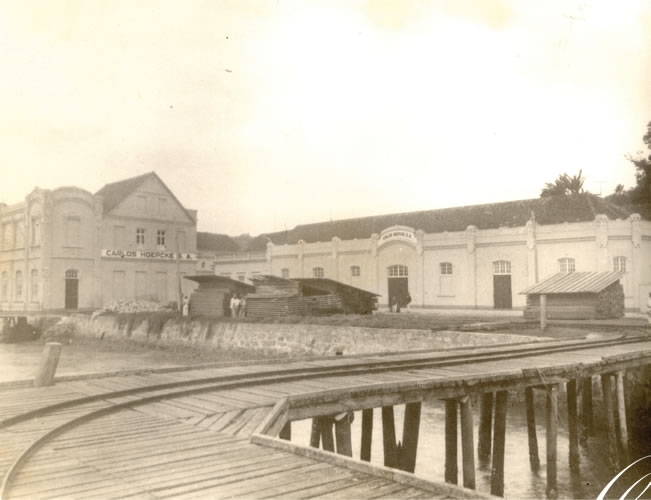 Galp&otilde;es da empresa Hoepcke – Foto: Instituto Carl Hoepcke/Divulga&ccedil;&atilde;o/ND