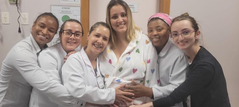 Grávida foi surpreendida com ensaio em Criciúma 