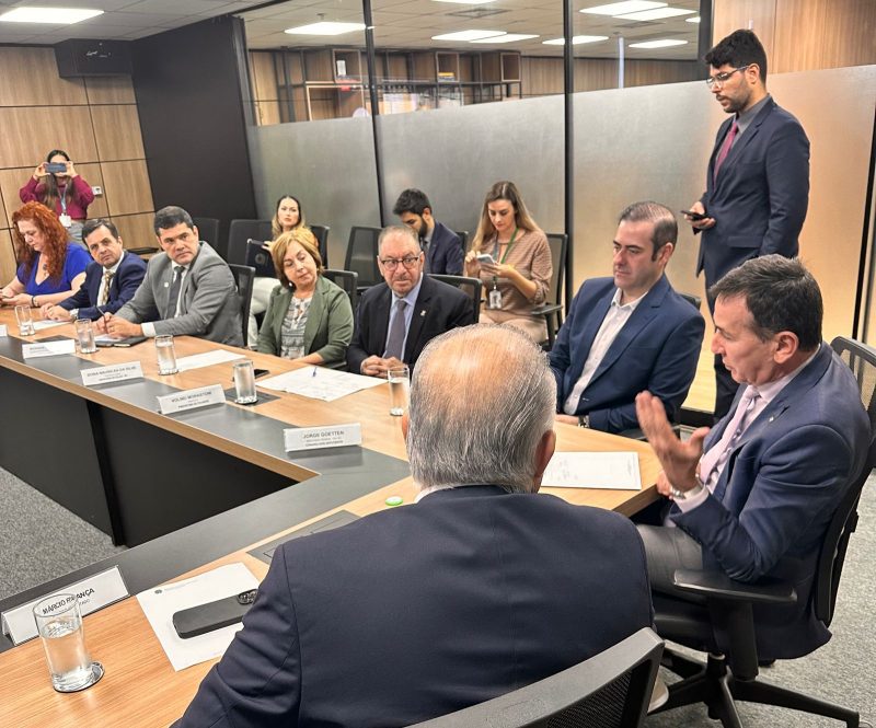 Autoridades se reuniram em Bras&iacute;lia (DF) para debater situa&ccedil;&atilde;o – Foto: Marcelo Roggia/Prefeitura de Itaja&iacute;/Reprodu&ccedil;&atilde;o/ND