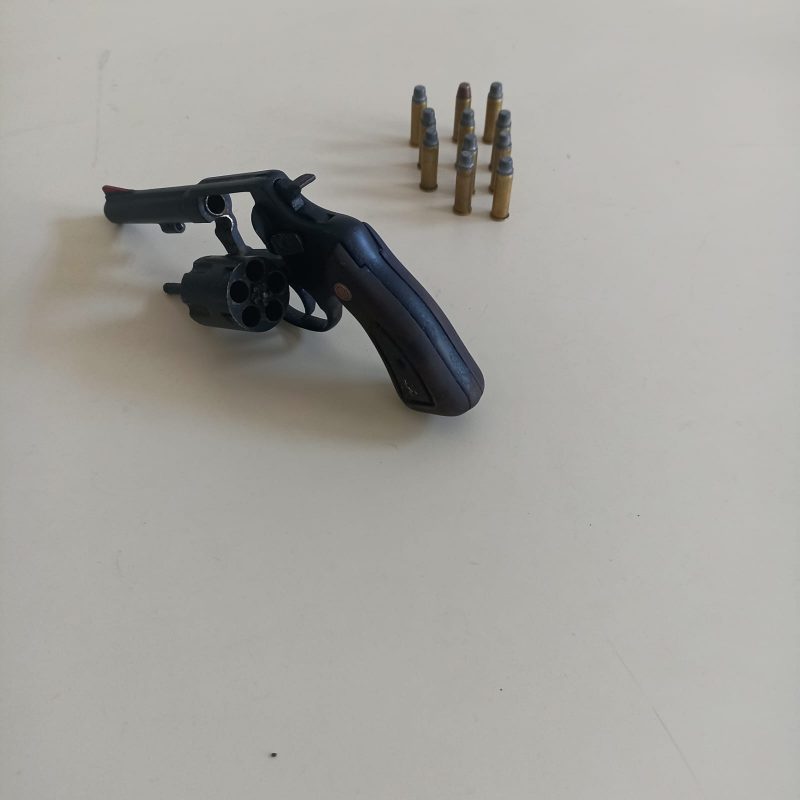 Revólver calibre 38 com numeração raspada foi encontrado em Joinville