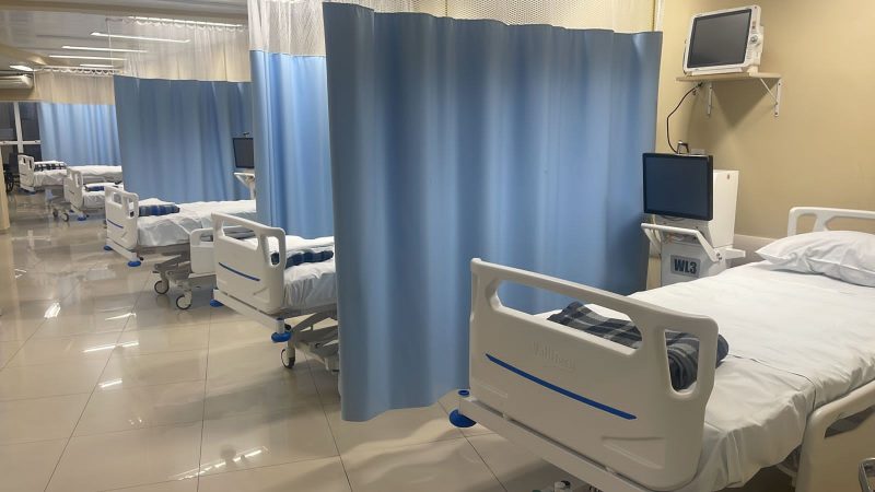 Imagem mostra UTI recém inaugurada no hospital Marieta em Itajaí