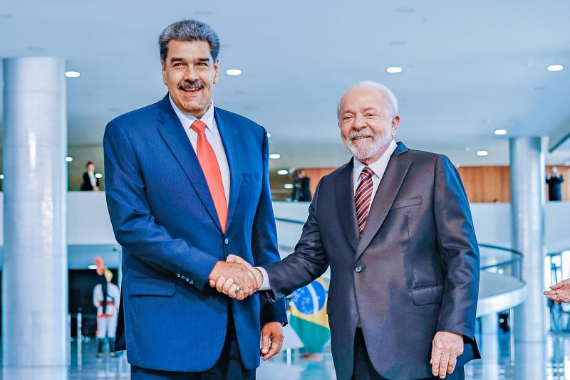 Lula decide não ir a posse de Maduro