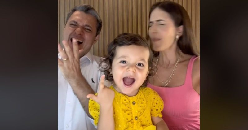 Menina virou febre nas redes por causa de maças