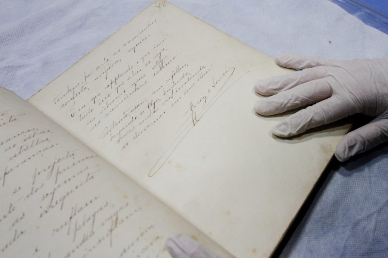 Poema in&eacute;dito de Cruz e Sousa est&aacute; no Museu Hist&oacute;rico de Santa Catarina – Foto: Leo Munhoz/ND