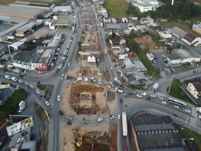 Viaduto Badenfurt, na entrada de Pomerode, na BR-470 
