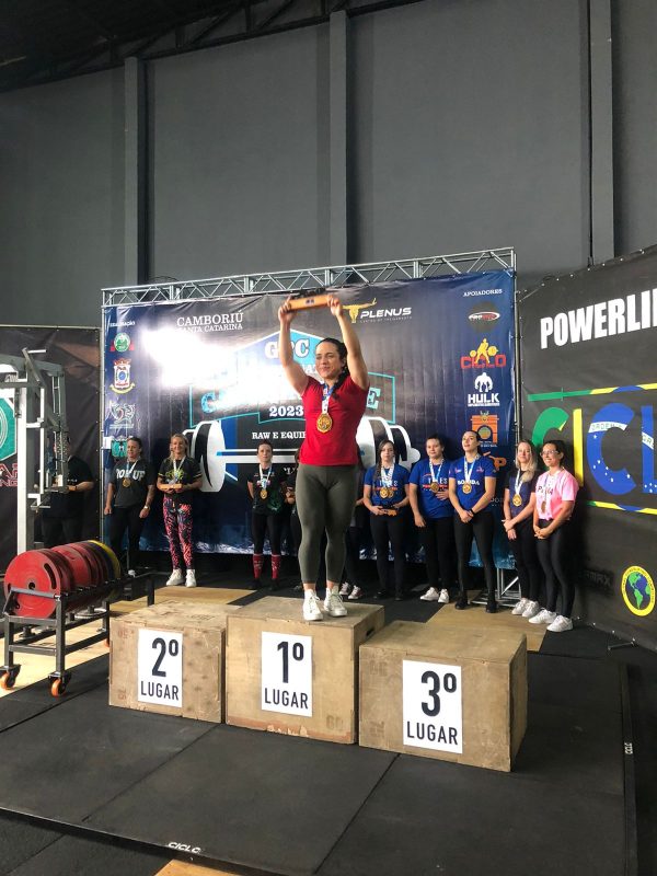 Nat&aacute;lia Martins, a “formiga super-hero&iacute;na” bateu o recorde brasileiro de Powerlifting Brasileiro&nbsp; – Foto: divulga&ccedil;&atilde;o